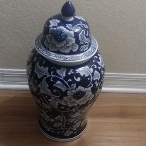 Chinoiserie Ceramic Decor